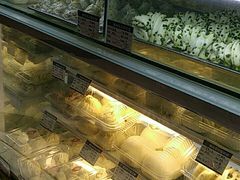 面包甜点陈列柜-白玉兰食品(甜云店)