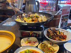 -富正毅三下锅·湘西韵味(天门山索道店)