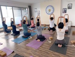 -酉嘉瑜伽YO+YOGA