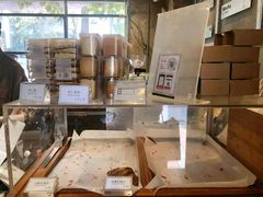 面包甜点陈列柜-来回·咖啡(天河南店)