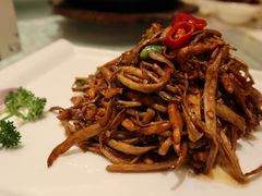 滑肉鲜茶菇-国人川菜(李家村建东街店)