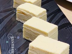 娜帕里勇-大巴扎的姑娘(荣盛时代广场店)