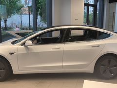 -TESLA 特斯拉(上海太古汇体验店)