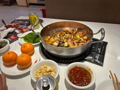 -七欣天香辣蟹火锅(闵行浦江欢乐颂店)