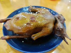 卤水乳鸽-煲煲掂风味煲仔饭餐厅(西区店)