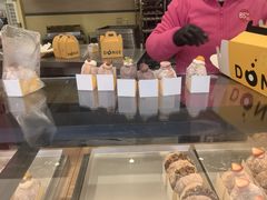 -85度C(生甜甜圈研究工坊·上海平凉店)
