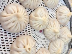 -正宗开封黄家灌汤小笼包子