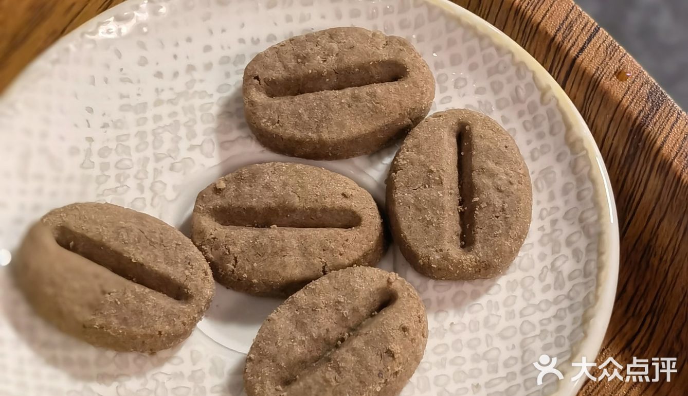 要问哪种生活好☕️手冲咖啡配水饺