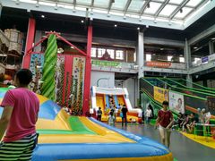 -蒙特利亲子乐园