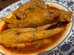 -爆炸头阿姨小四川正宗川味小吃(无任何分店)