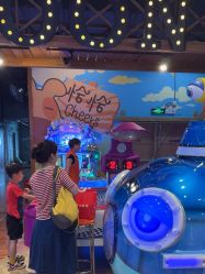 -卡通尼乐园(宝山龙湖天街店)
