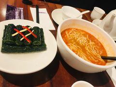 四川担担面-翡翠拉面小笼包(岭南新天地店)