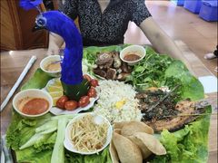 -沐毫傣泐云南菜孔雀宴•手抓饭傣味烧烤(曼听公园店)
