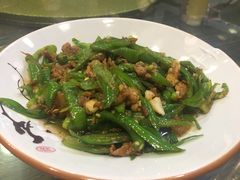 农家小炒肉-钟掌勺忘不了地道湘菜(新天地假日广场店)