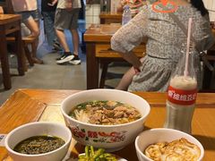 -矮子粉店1985·长沙米粉(湘春路店)
