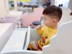 -马克叔叔儿童理发形象设计