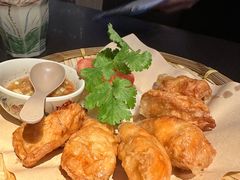 -大头虾越式风味餐厅(光明广场店)