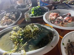 -胖大嫂渔家排档(半边山店)