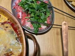 -洱火云南酸菜牛肉火锅(石景山当代商城店)