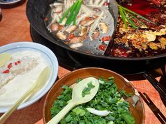 -周小明火锅(黑金冠社区店)