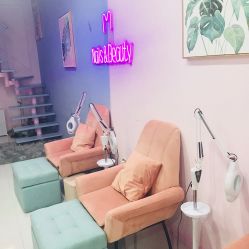 -M Nails & Beauty美甲美睫美体