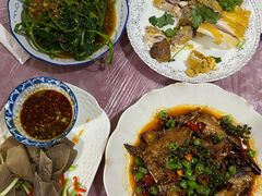 -洪霞餐馆