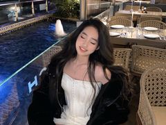 -MONICH牛排融合餐厅(和义大道购物中心店)