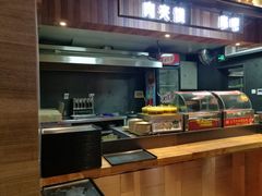 -亮亮面馆(经六路店)