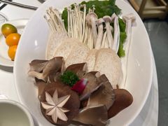 -左庭右院鲜牛肉火锅(环球港店)