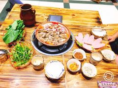 -阿婆情腊排骨火锅(金虹路店)