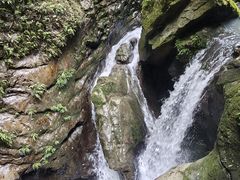 -龙水峡地缝景区