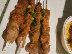 -三人行骨头王火锅(长寿店)