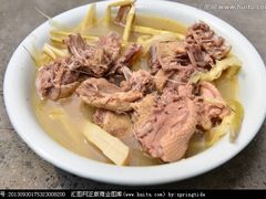 -金鼎雪山牦牛杂火锅(理县总店)