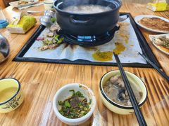 -菌之家·专业纯野生菌火锅·特色炒菌