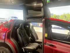 -TESLA 特斯拉(上海太古汇体验店)