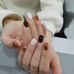 -雅洁美甲美睫