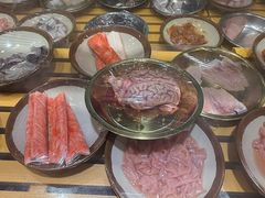 -尚品海鲜肥牛自助火锅(湖明店)