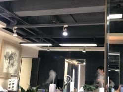 大厅-苑苑发型设计