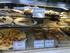 面包甜点陈列柜-复旦大学本部-食堂