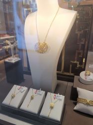 -老庙黄金(龙之梦购物公园店)
