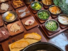-银米·云南传统过桥米线(双廊黑金冠店)