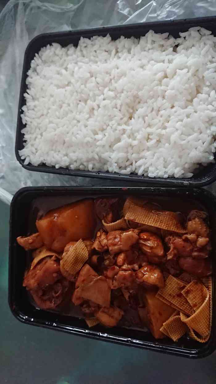 津味人家黄焖鸡米饭