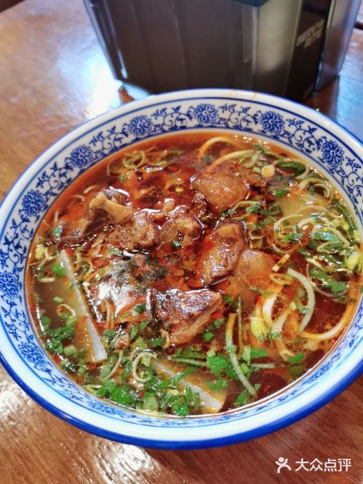 金味德兰州牛肉拉面图片
