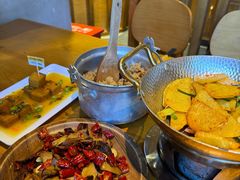 -隔壁老王·家常云南菜(花巷店)