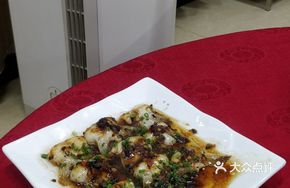 Braised Shark's Fin in Drum Sauce