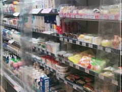-全家便利店(上海南站站店)