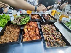 -老三李村河底戳子肉(总店)