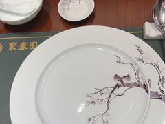 餐具摆设-聚春园自助餐厅(东街口店)