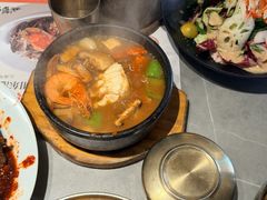-草家酱蟹炭火烤肉店(珲春南路一店)
