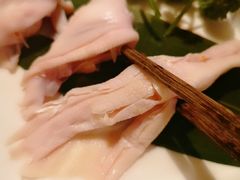 脱骨鸭掌-东道煮牛肉火锅(重庆路店)